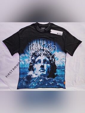 First Row Black Graphic stones Statue Print T-Shirt